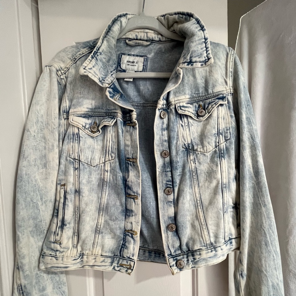 Forever 21 Distressed Wash Jean Jacket